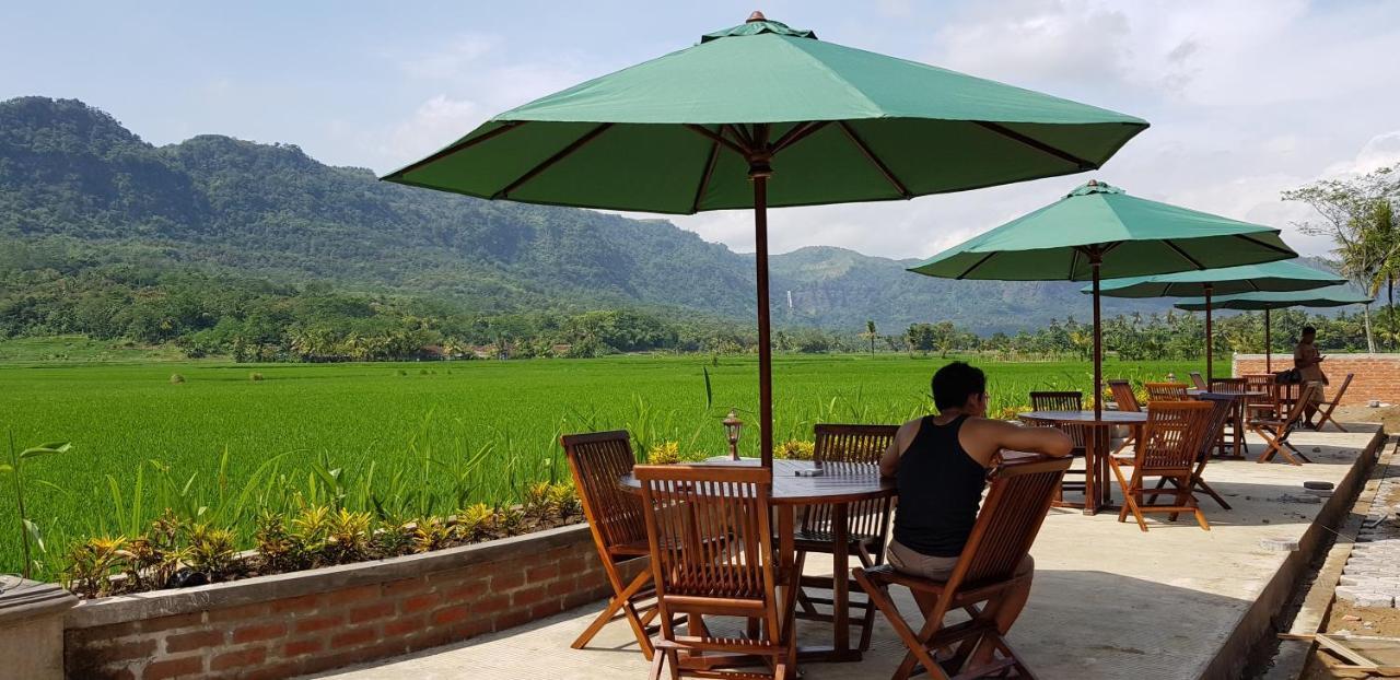 Vila Tenjo Gunung Cilowa Ngoại thất bức ảnh